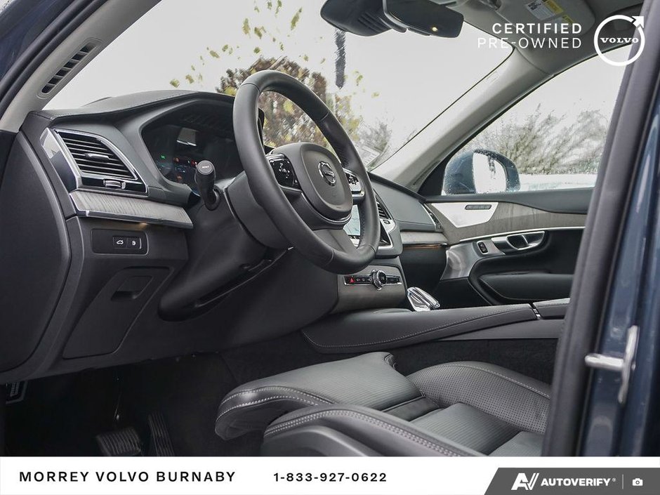 2025 Volvo XC90 Plug-In Hybrid Ultra Bright Theme-16