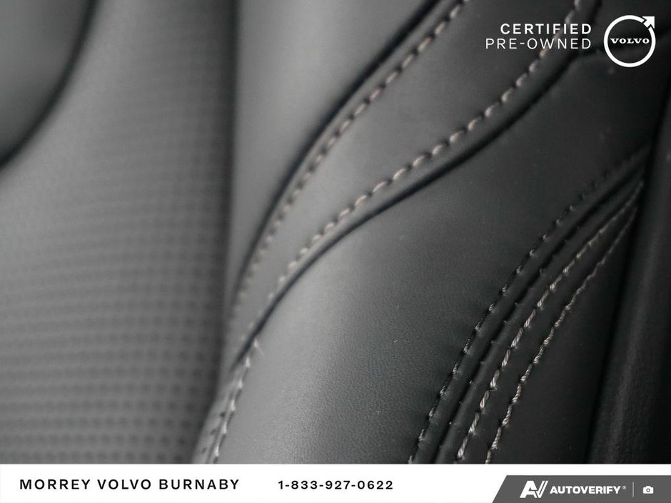 2025 Volvo XC90 Plug-In Hybrid Ultra Bright Theme-28