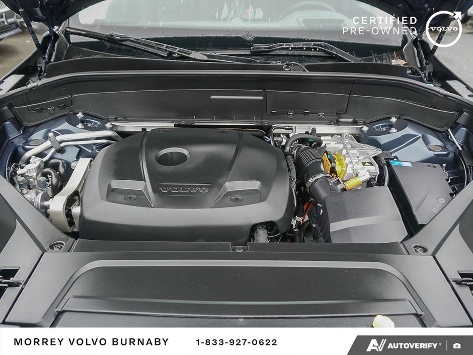 2025 Volvo XC90 Plug-In Hybrid Ultra Bright Theme-8