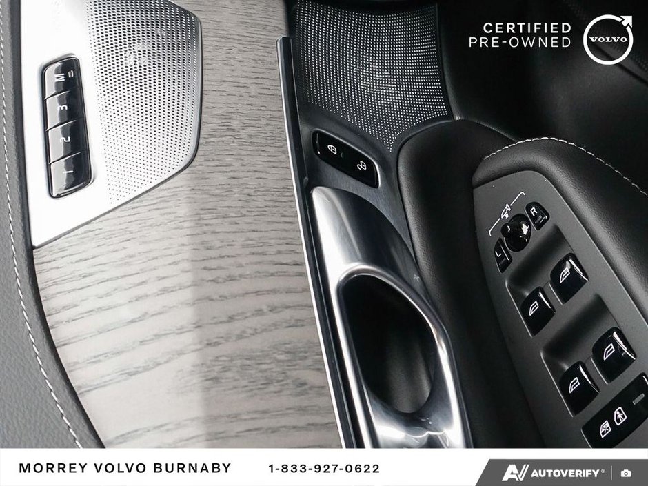 2025 Volvo XC90 Plug-In Hybrid Ultra Bright Theme-23