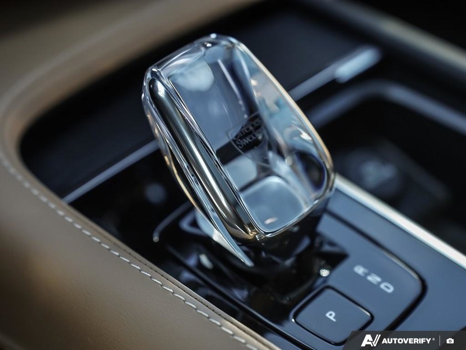 2025 Volvo XC90 Plug-In Hybrid Ultra | Bowers & Wilkins | Polestar-18