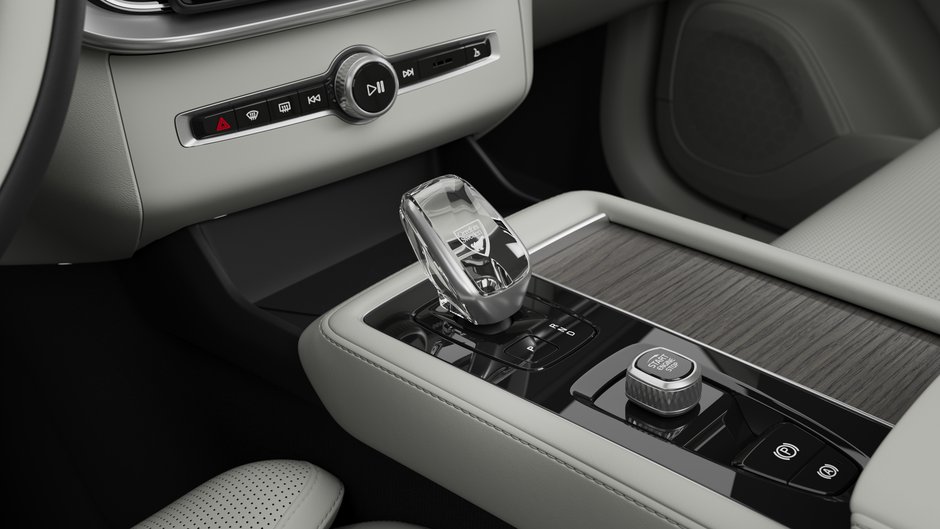 2026 Volvo XC90 Plug-in hybrid Ultra 7-Seater (Bright Theme)-10