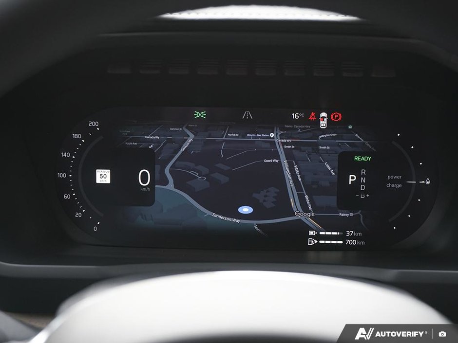2026 Volvo XC90 Plug-in hybrid Ultra 7-Seater (Dark Theme)-17