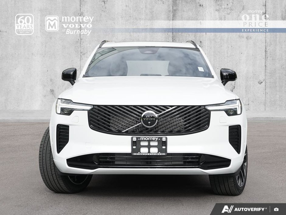 2026 Volvo XC90 Plug-in hybrid Ultra 7-Seater (Dark Theme)-1
