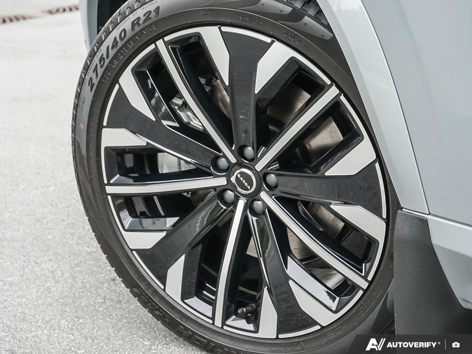 2026 Volvo XC90 Plug-in hybrid Ultra 7-Seater (Bright Theme)-5