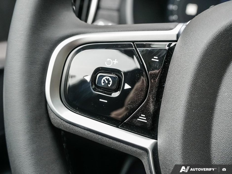 2026 Volvo XC90 Plug-in hybrid Ultra 7-Seater (Bright Theme)-19