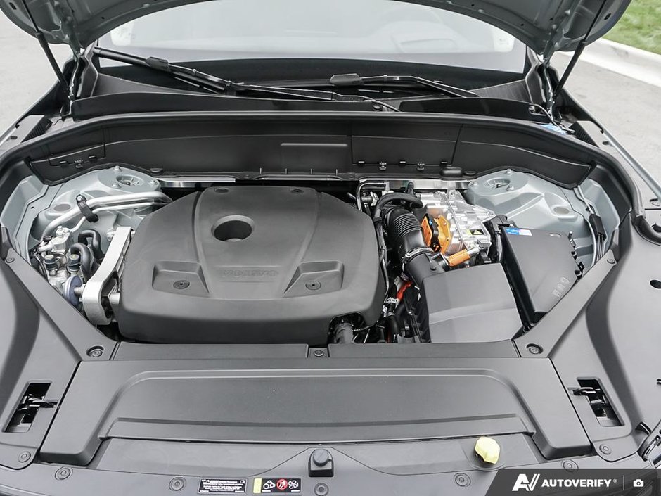 2026 Volvo XC90 Plug-in hybrid Ultra 7-Seater (Bright Theme)-7