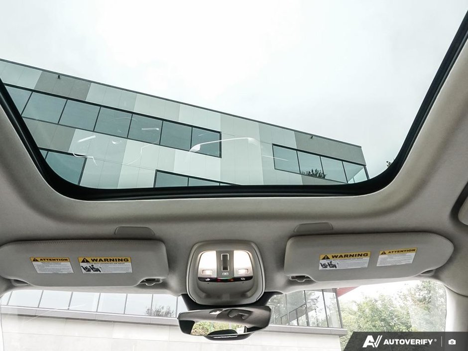 2026 Volvo XC90 Plug-in hybrid Ultra 7-Seater (Bright Theme)-14