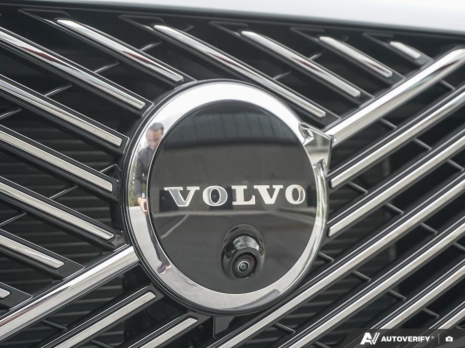 2026 Volvo XC90 Plug-in hybrid Ultra 7-Seater (Bright Theme)-8