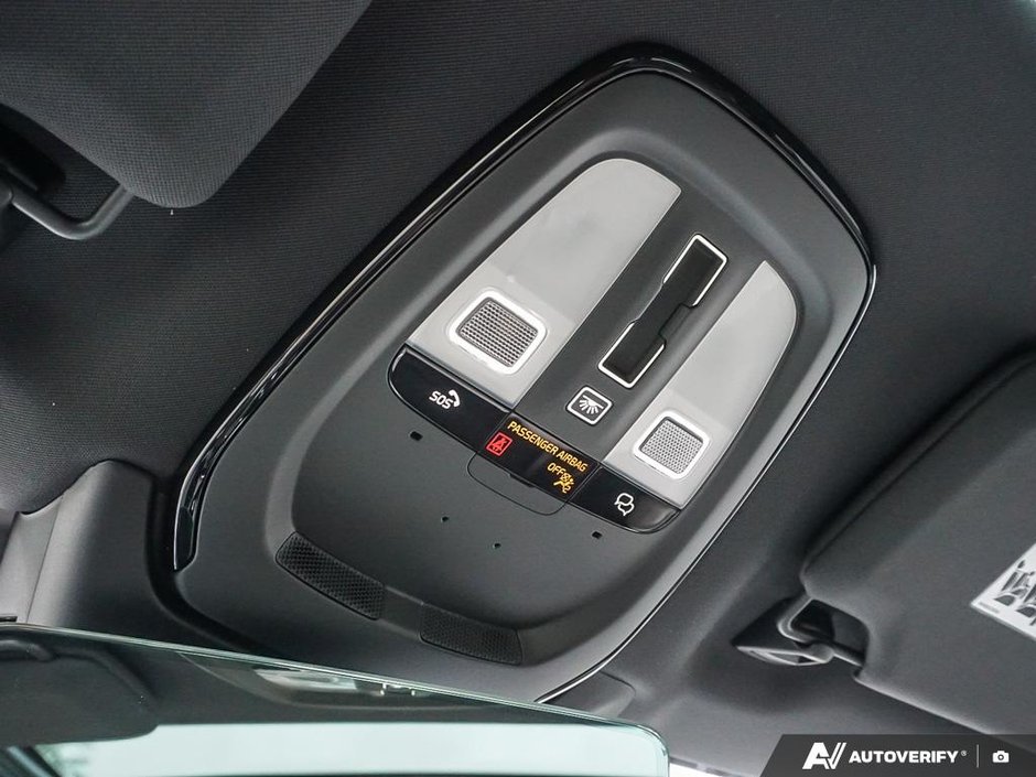 2026 Volvo XC90 Plug-in hybrid Plus 7-Seater (Dark Theme)-24