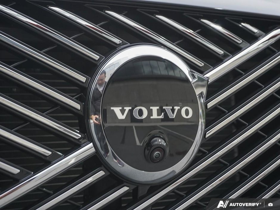 2026 Volvo XC90 Plug-in hybrid Plus 7-Seater (Bright Theme)-8