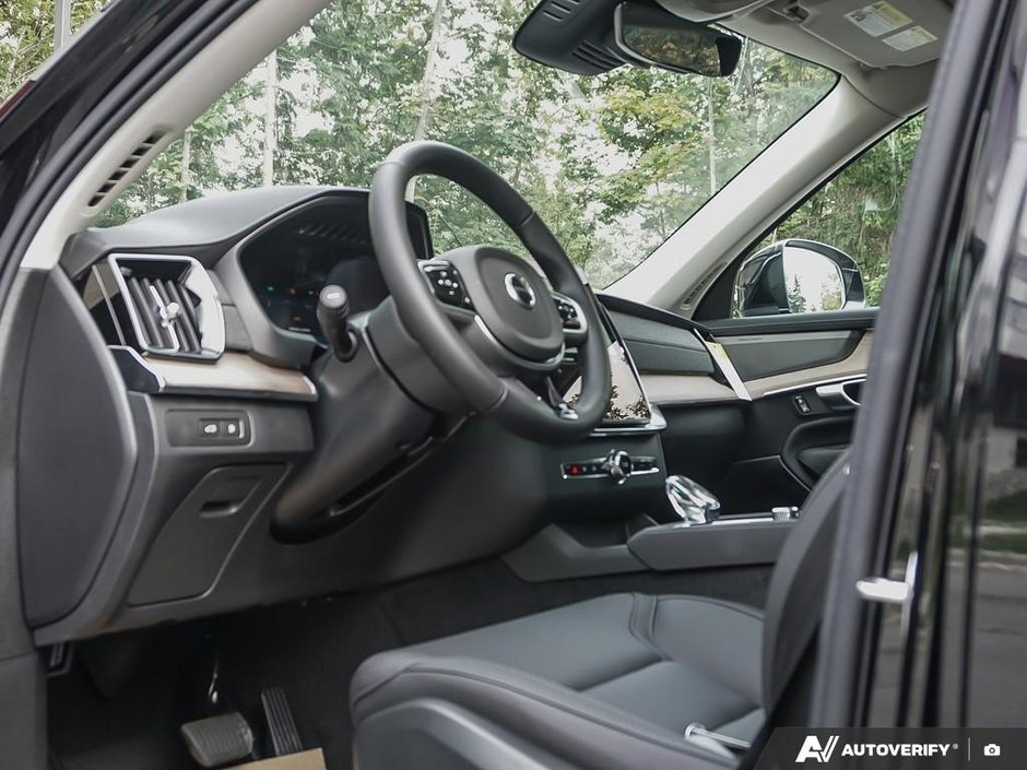 2026 Volvo XC90 Plug-in hybrid Plus 7-Seater (Bright Theme)-15