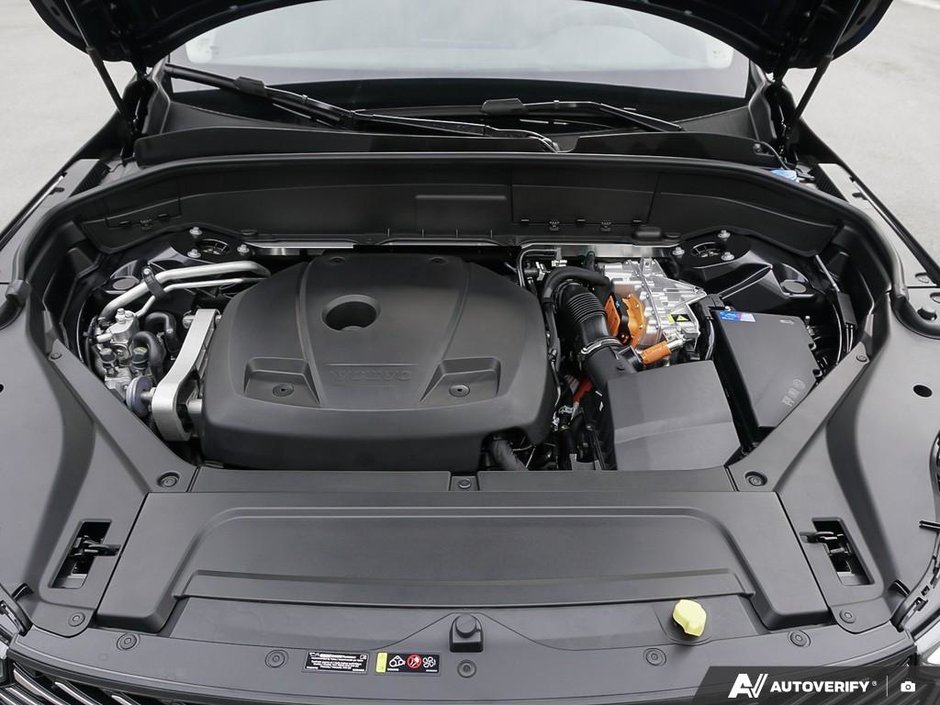 2026 Volvo XC90 Plug-in hybrid Plus 7-Seater (Bright Theme)-7