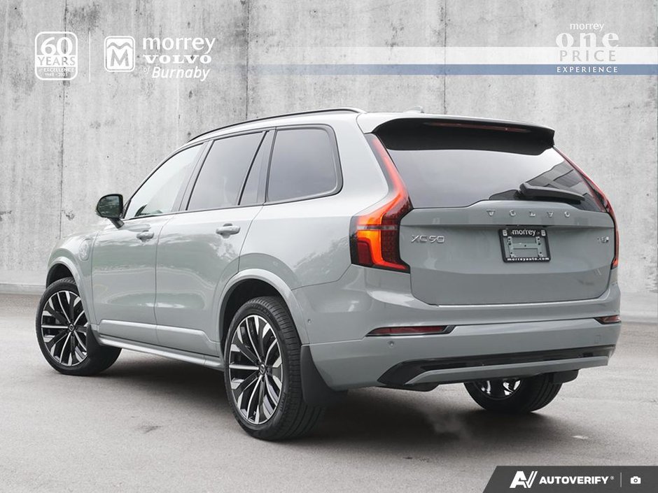 2026 Volvo XC90 Plug-in hybrid Plus 7-Seater (Dark Theme)-3