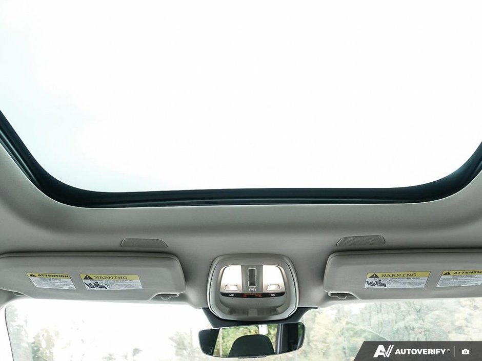 2026 Volvo XC90 Plug-in hybrid Plus 7-Seater (Dark Theme)-13