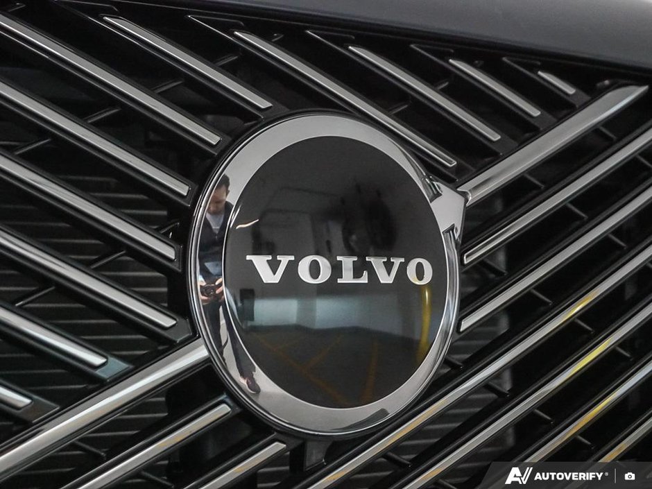 2026 Volvo XC90 Plug-in hybrid Core 7-Seater (Bright Theme)-8