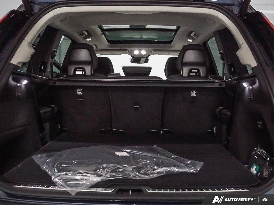 2026 Volvo XC90 Plug-in hybrid Core 7-Seater (Bright Theme)-11