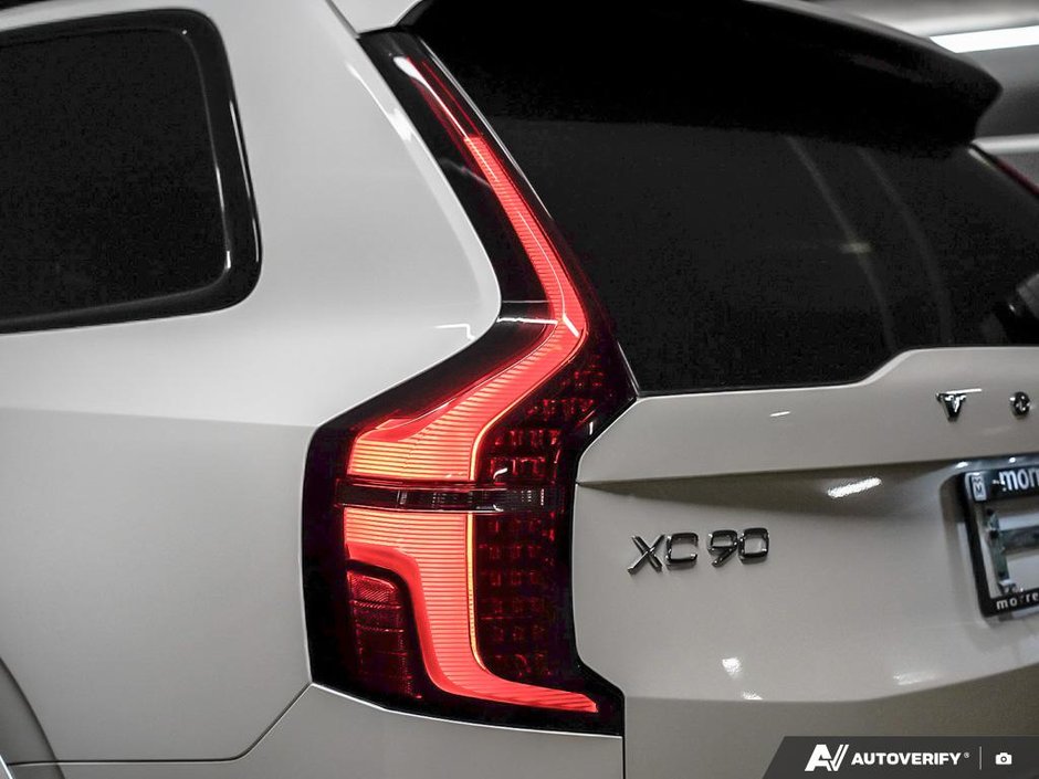 2026 Volvo XC90 Plug-in hybrid Plus 7-Seater (Dark Theme)-11