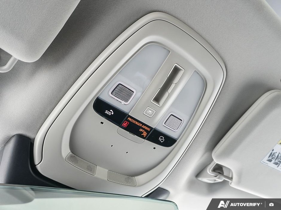 2026 Volvo XC90 Plug-in hybrid Plus 7-Seater (Dark Theme)-24