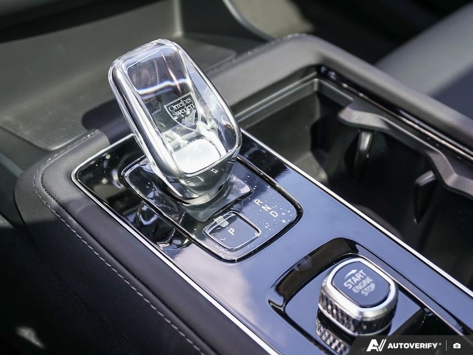 2026 Volvo XC90 Plug-in hybrid Plus 7-Seater (Dark Theme)-22