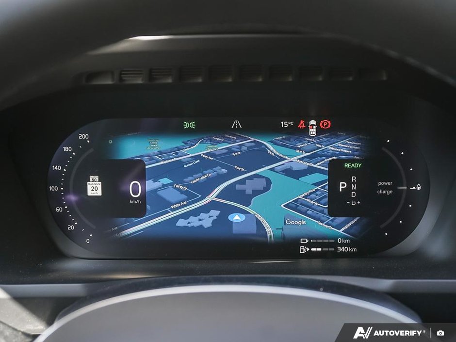 2026 Volvo XC90 Plug-in hybrid Ultra 7-Seater (Dark Theme)-17