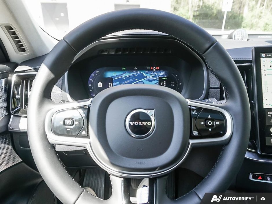 2026 Volvo XC90 Plug-in hybrid Ultra 7-Seater (Dark Theme)-16