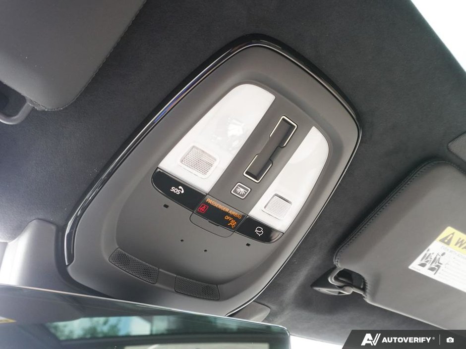 2026 Volvo XC90 Plug-in hybrid Ultra 7-Seater (Dark Theme)-23