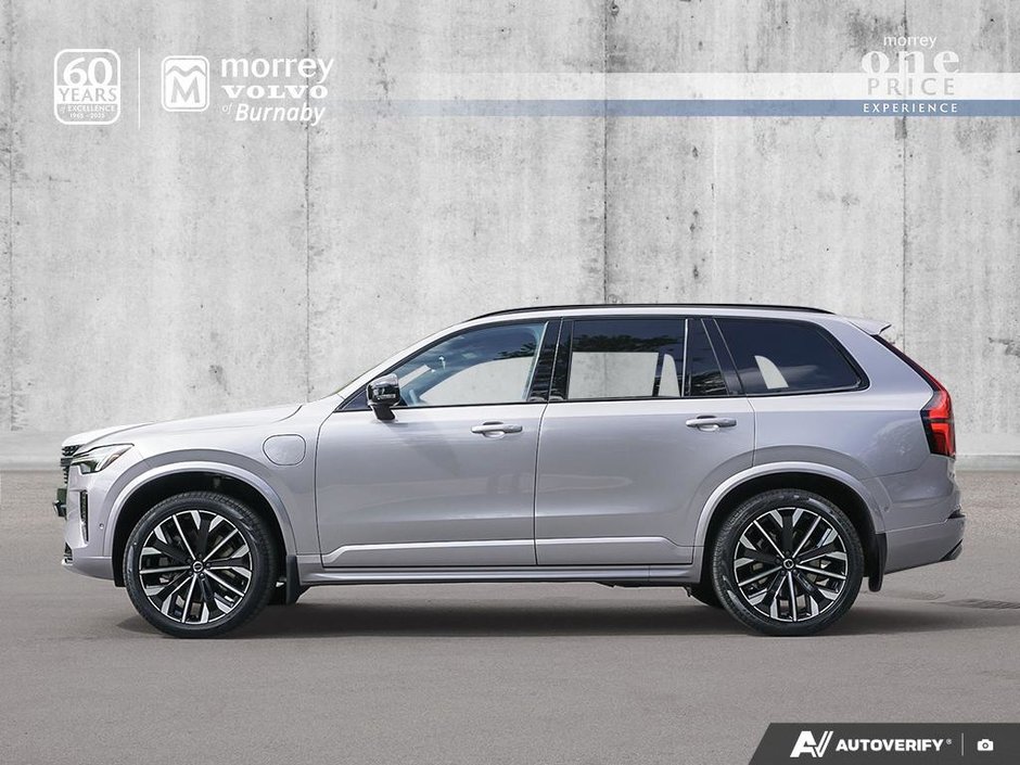 2026 Volvo XC90 Plug-in hybrid Ultra 7-Seater (Dark Theme)-2