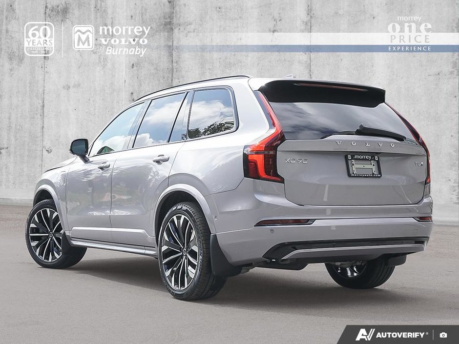 2026 Volvo XC90 Plug-in hybrid Ultra 7-Seater (Dark Theme)-3