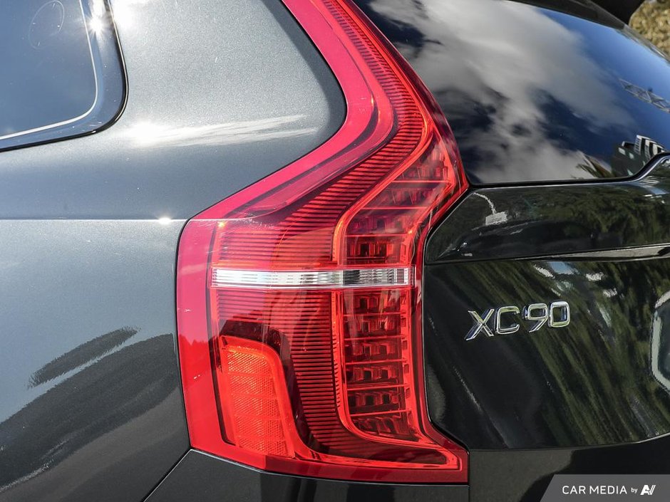 2021 Volvo XC90 R-DESIGN + NO ACCIDENTS-11