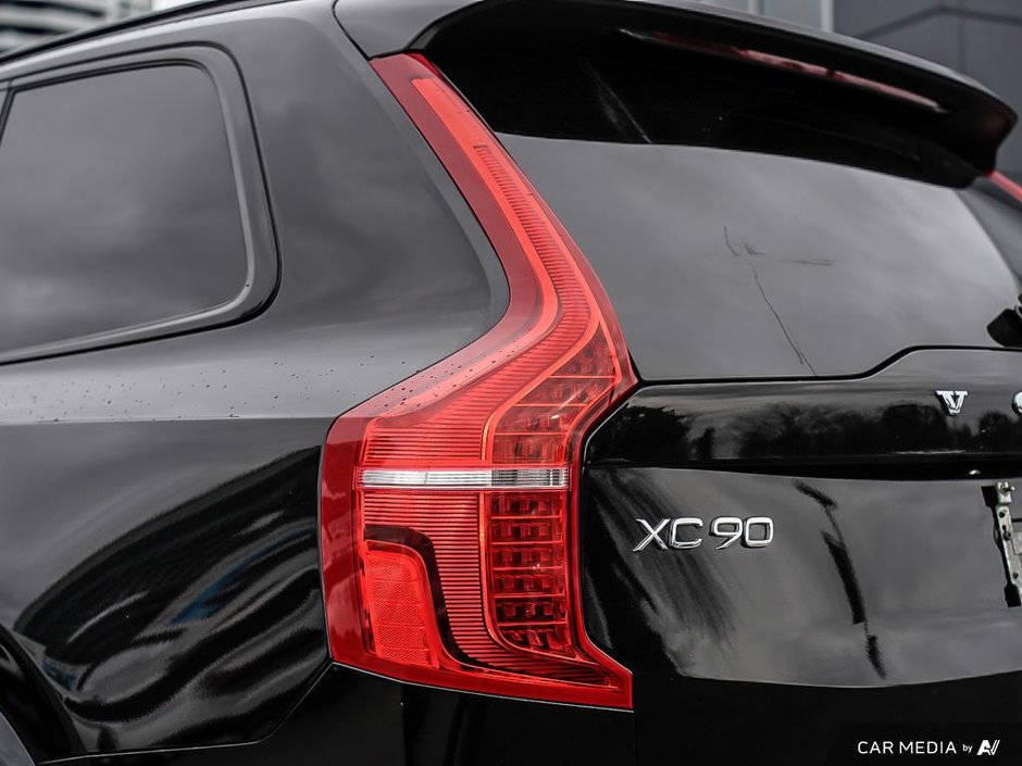 2021 Volvo XC90 T8 R-DESIGN eAWD-11