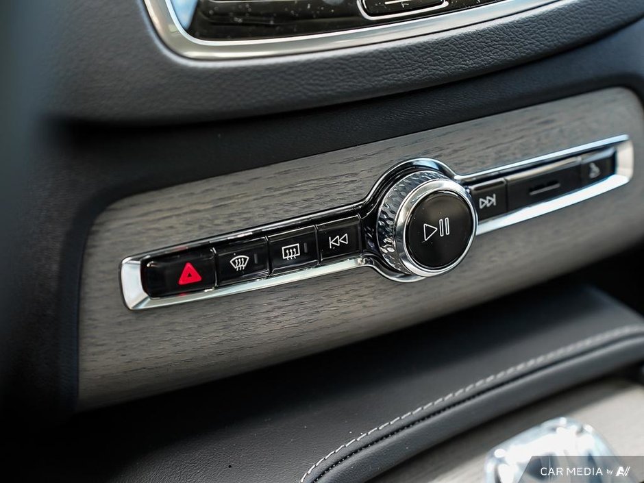 2025 Volvo XC90 Ultra-19