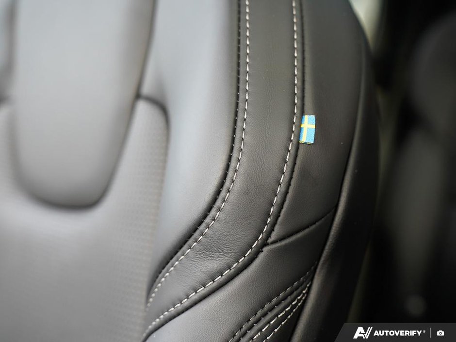 2025 Volvo XC90 Ultra | Top Trim - Low Mileage-23