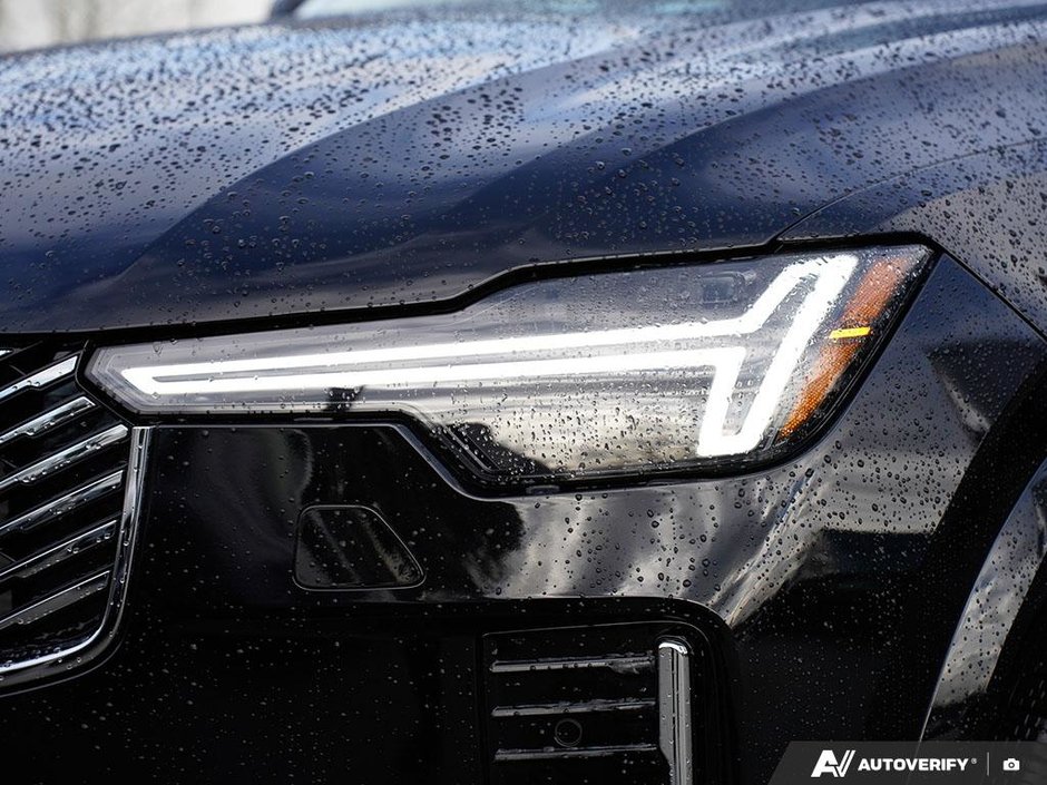 2025 Volvo XC90 Ultra | Top Trim - Low Mileage-9