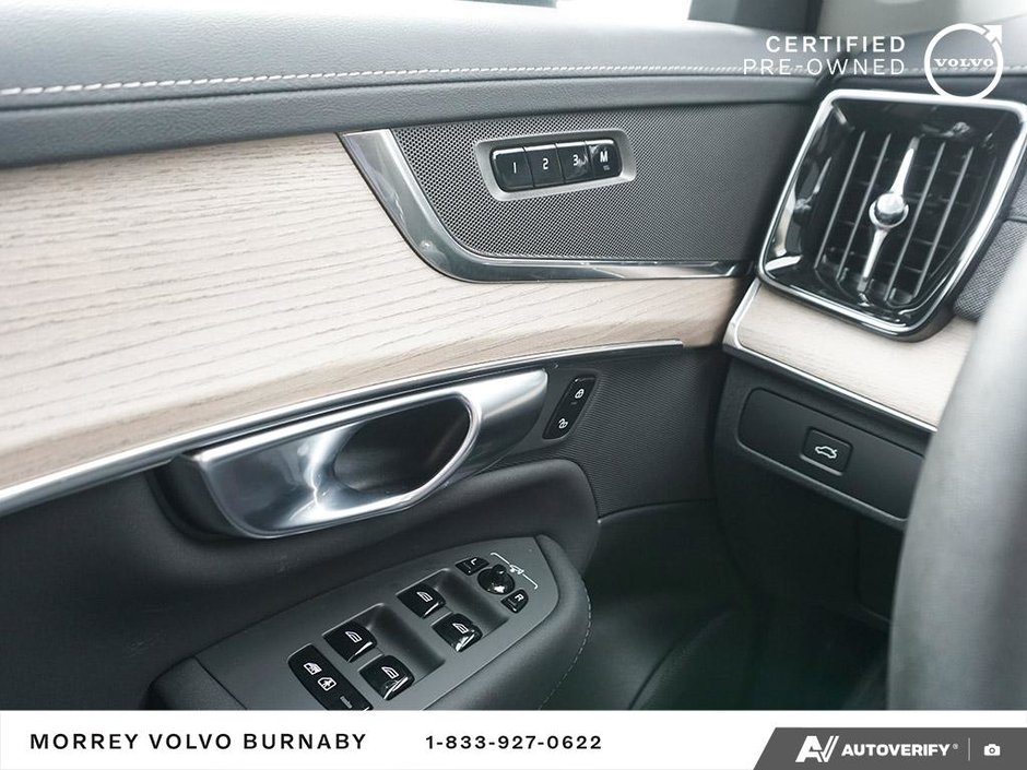 2026 Volvo XC90 Plus Bright Theme - 7 Passenger-21
