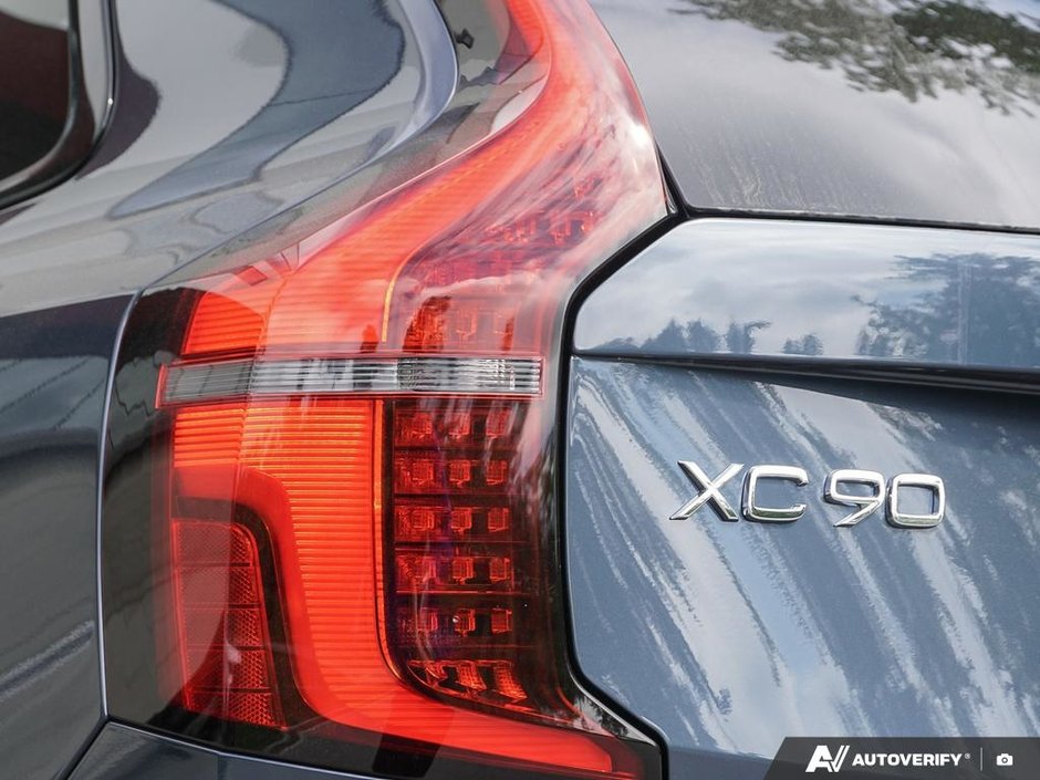2026 Volvo XC90 Ultra 7-Seater (Dark Theme)-10