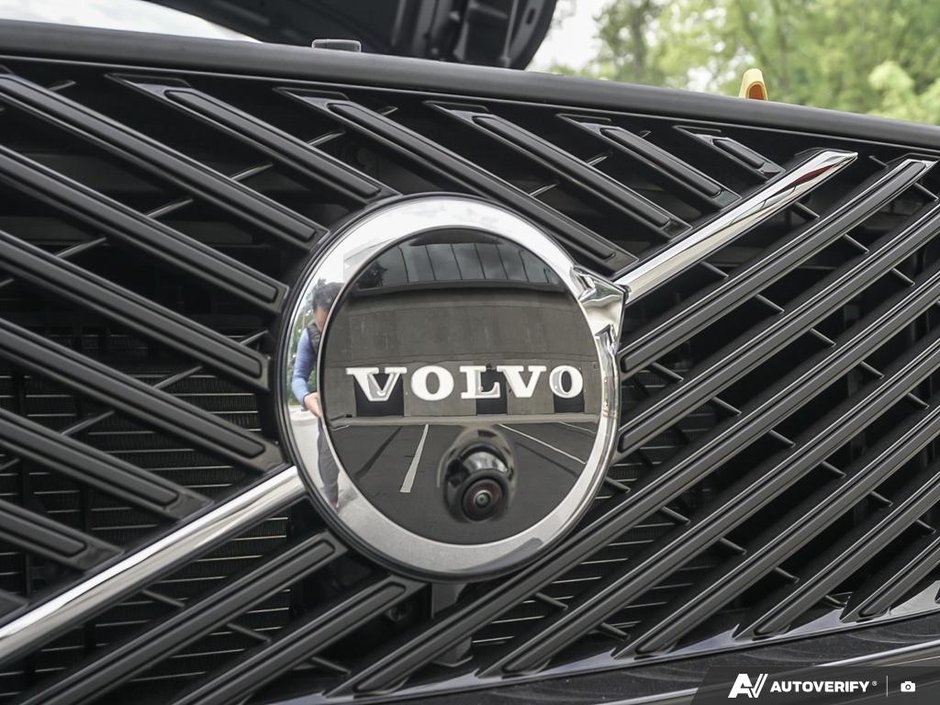 2026 Volvo XC90 Ultra 7-Seater (Dark Theme)-8