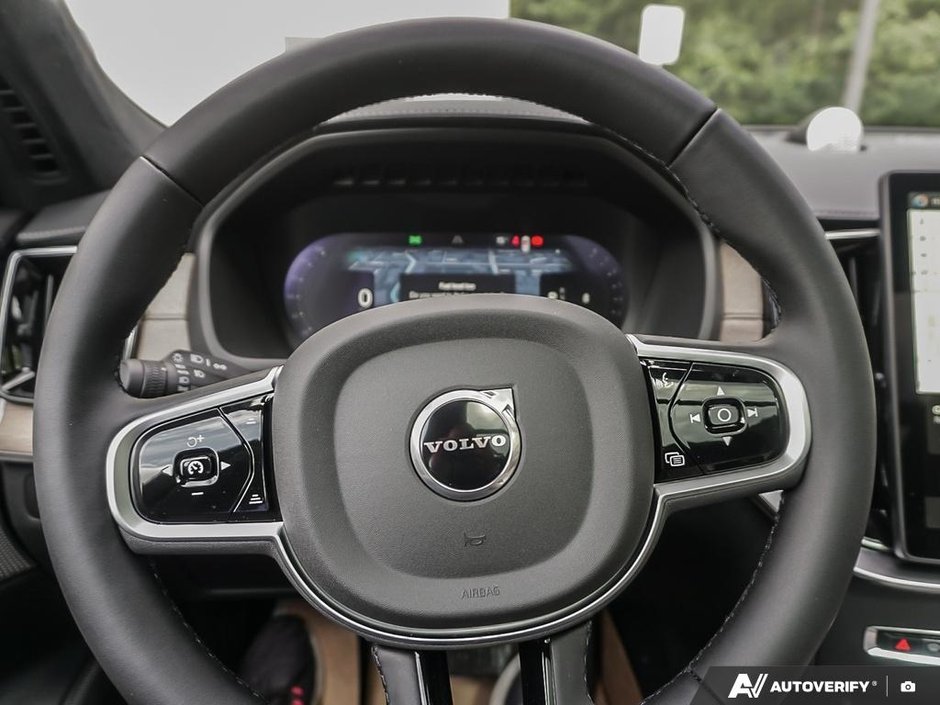 2026 Volvo XC90 Ultra 7-Seater (Dark Theme)-16