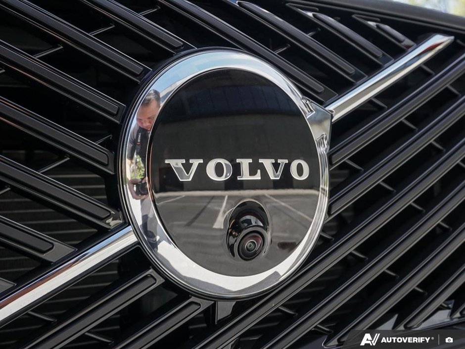 2026 Volvo XC90 Ultra 7-Seater (Dark Theme)-8