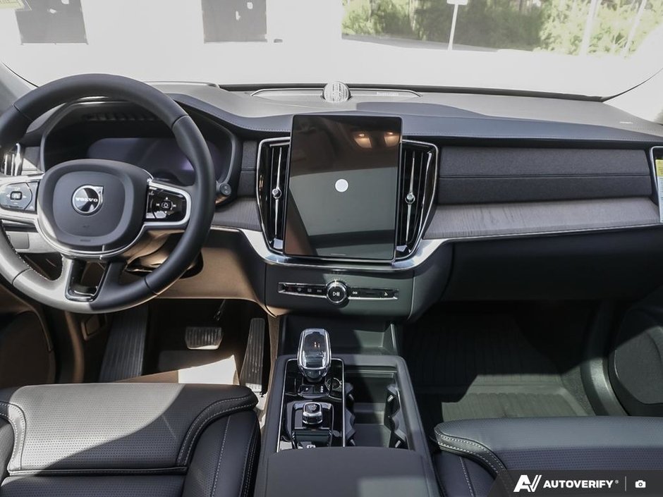 2026 Volvo XC90 Ultra 7-Seater (Dark Theme)-13