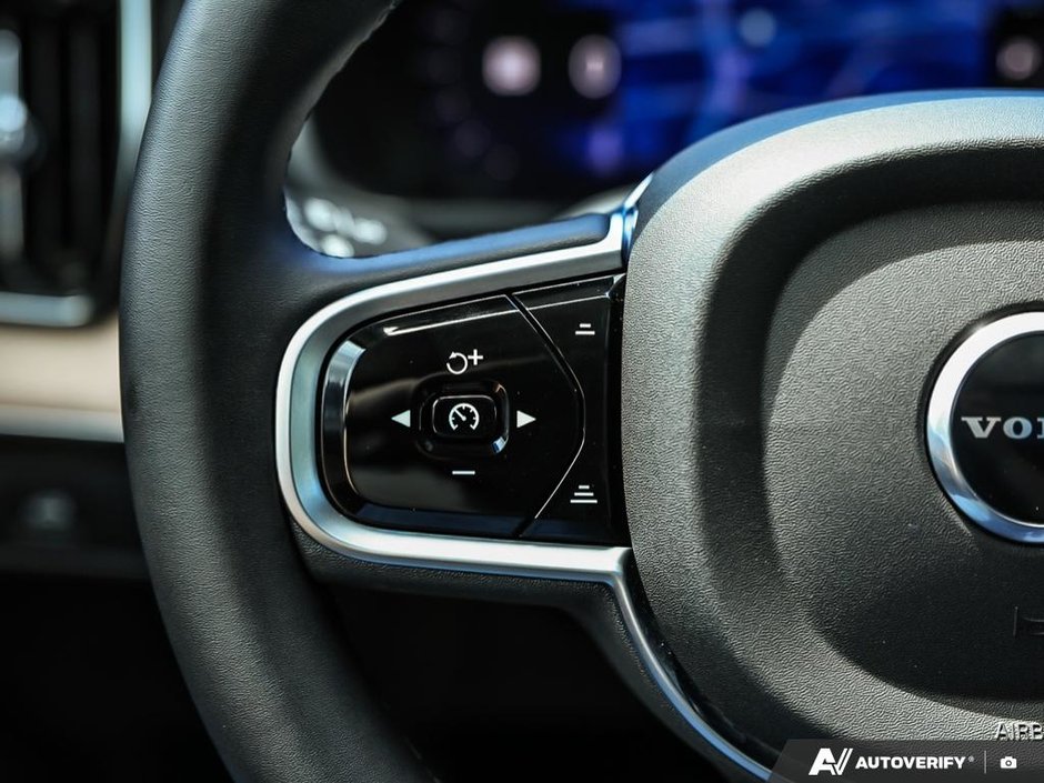 2026 Volvo XC90 Plus- Low Kilometres | AWD | 7 SEATS-17