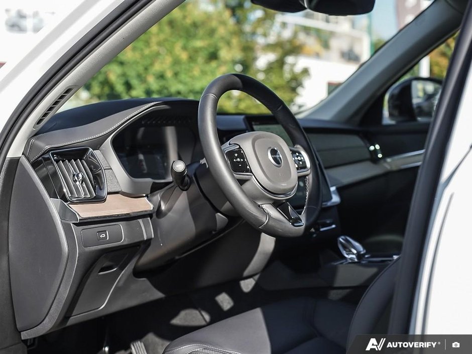 2026 Volvo XC90 Plus- Low Kilometres | AWD | 7 SEATS-12