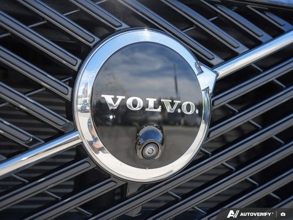 2026 Volvo XC90 Ultra Trim | Active Air Suspension | Like New-8