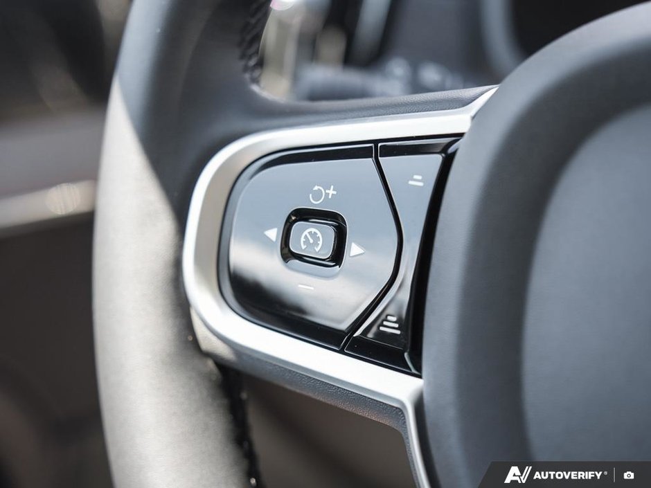 2026 Volvo XC90 Ultra Trim | Active Air Suspension | Like New-17