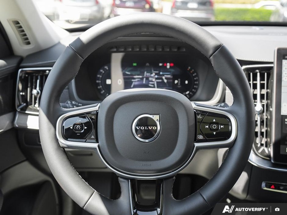 2026 Volvo XC90 Ultra Trim | Active Air Suspension | Like New-13