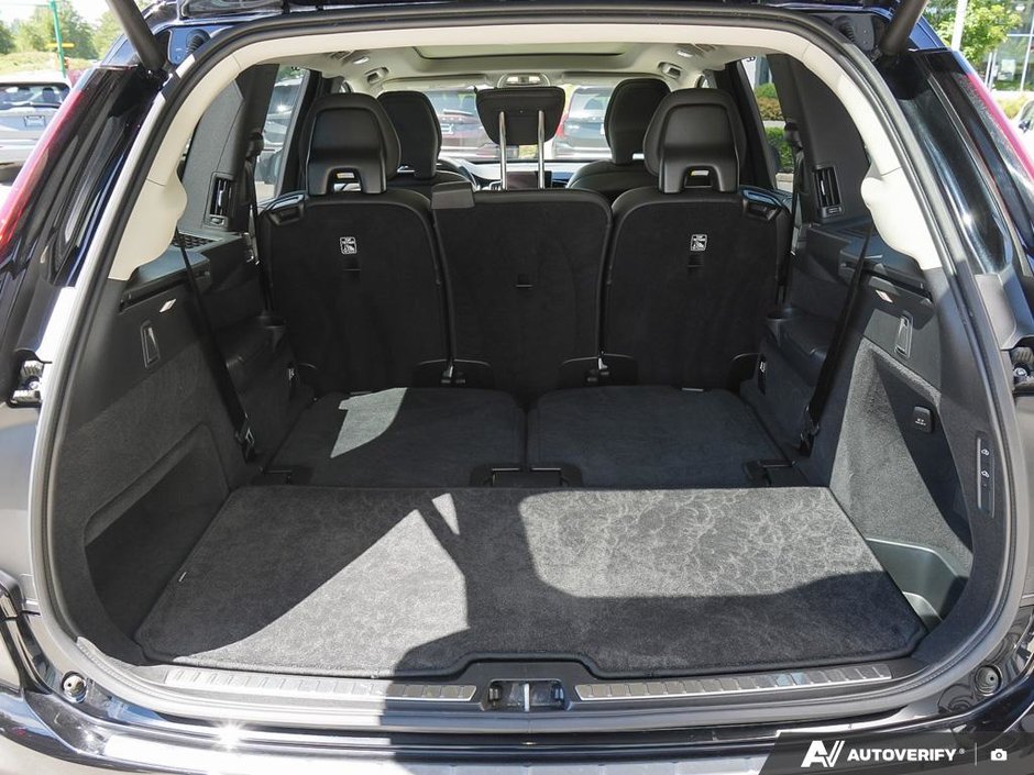 2026 Volvo XC90 Ultra Trim | Active Air Suspension | Like New-10