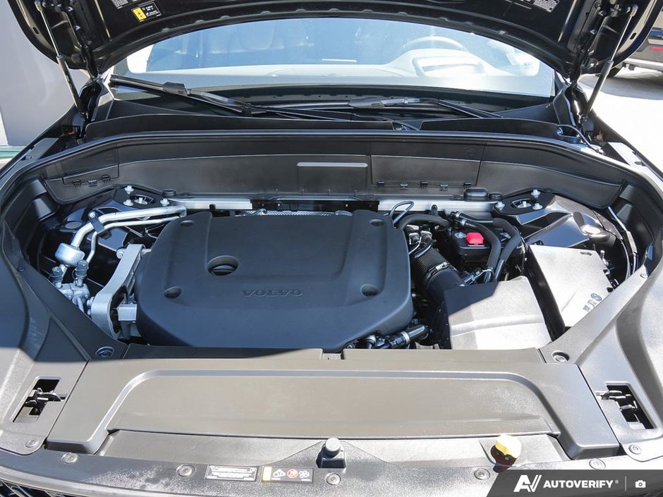 2026 Volvo XC90 Ultra Trim | Active Air Suspension | Like New-7