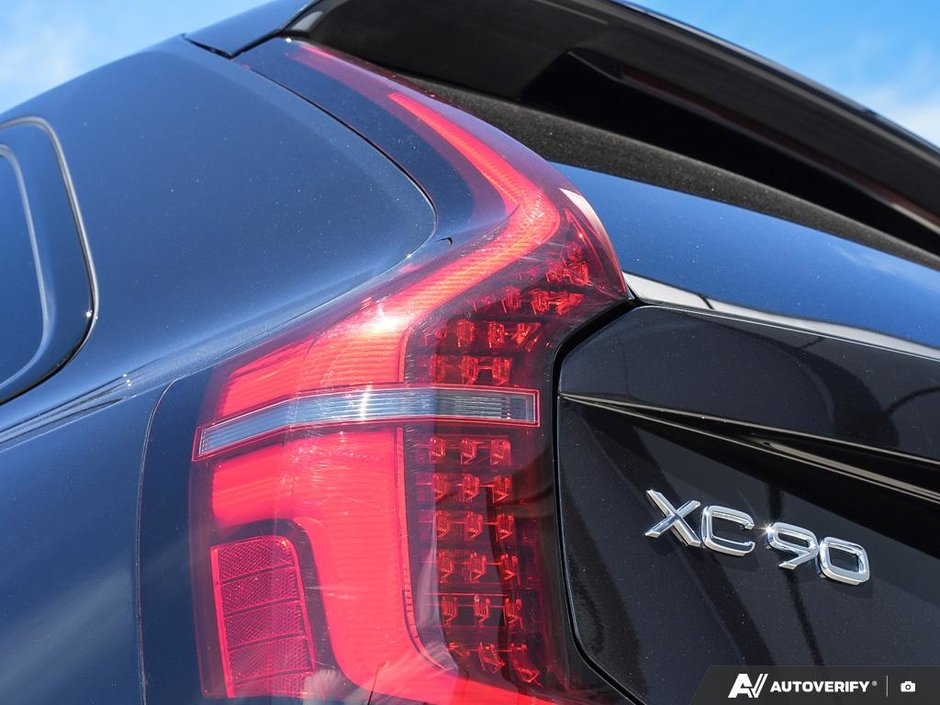2026 Volvo XC90 Ultra Trim | Active Air Suspension | Like New-11