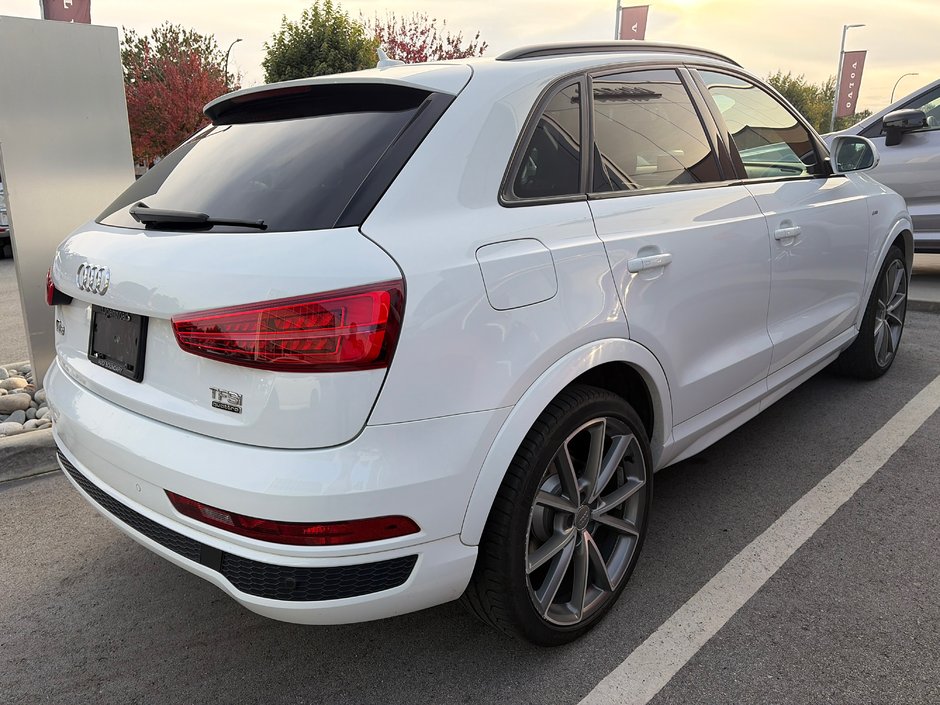 2017 Audi Q3 TECHNIK-3