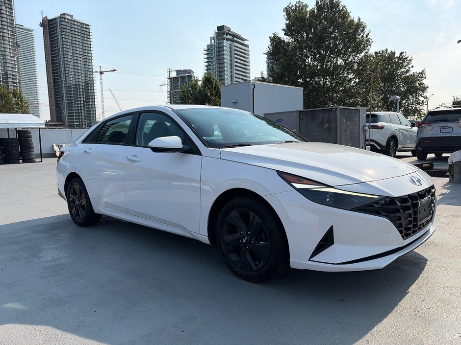 2023 Hyundai Elantra Preferred-3